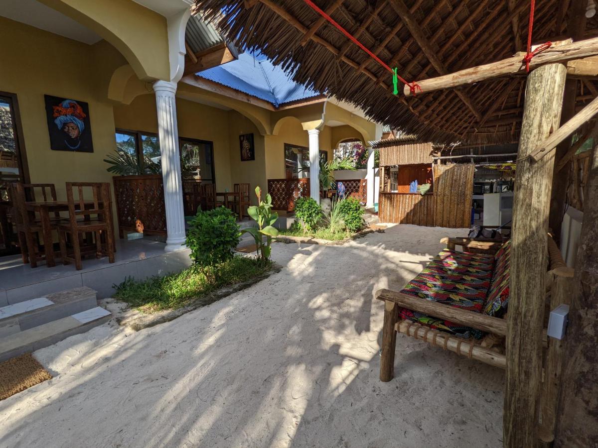 Mkadi Beach House Otel Nungwi Dış mekan fotoğraf