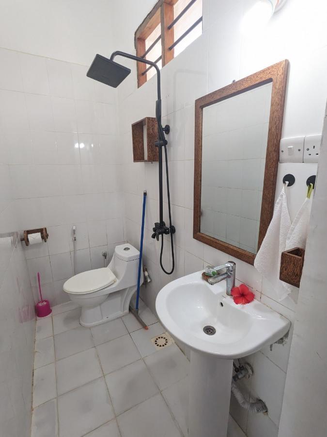 Mkadi Beach House Otel Nungwi Dış mekan fotoğraf