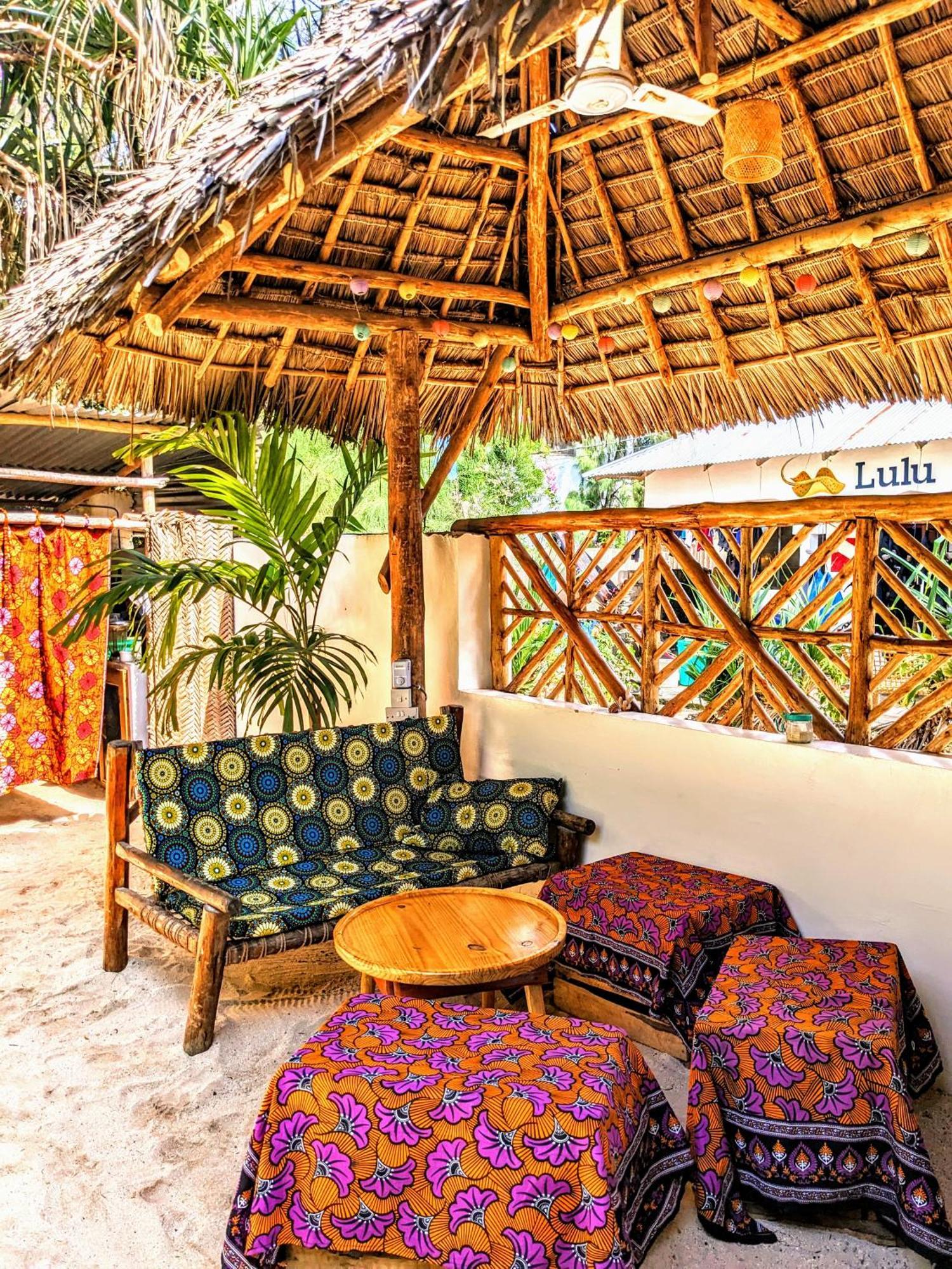 Mkadi Beach House Otel Nungwi Dış mekan fotoğraf