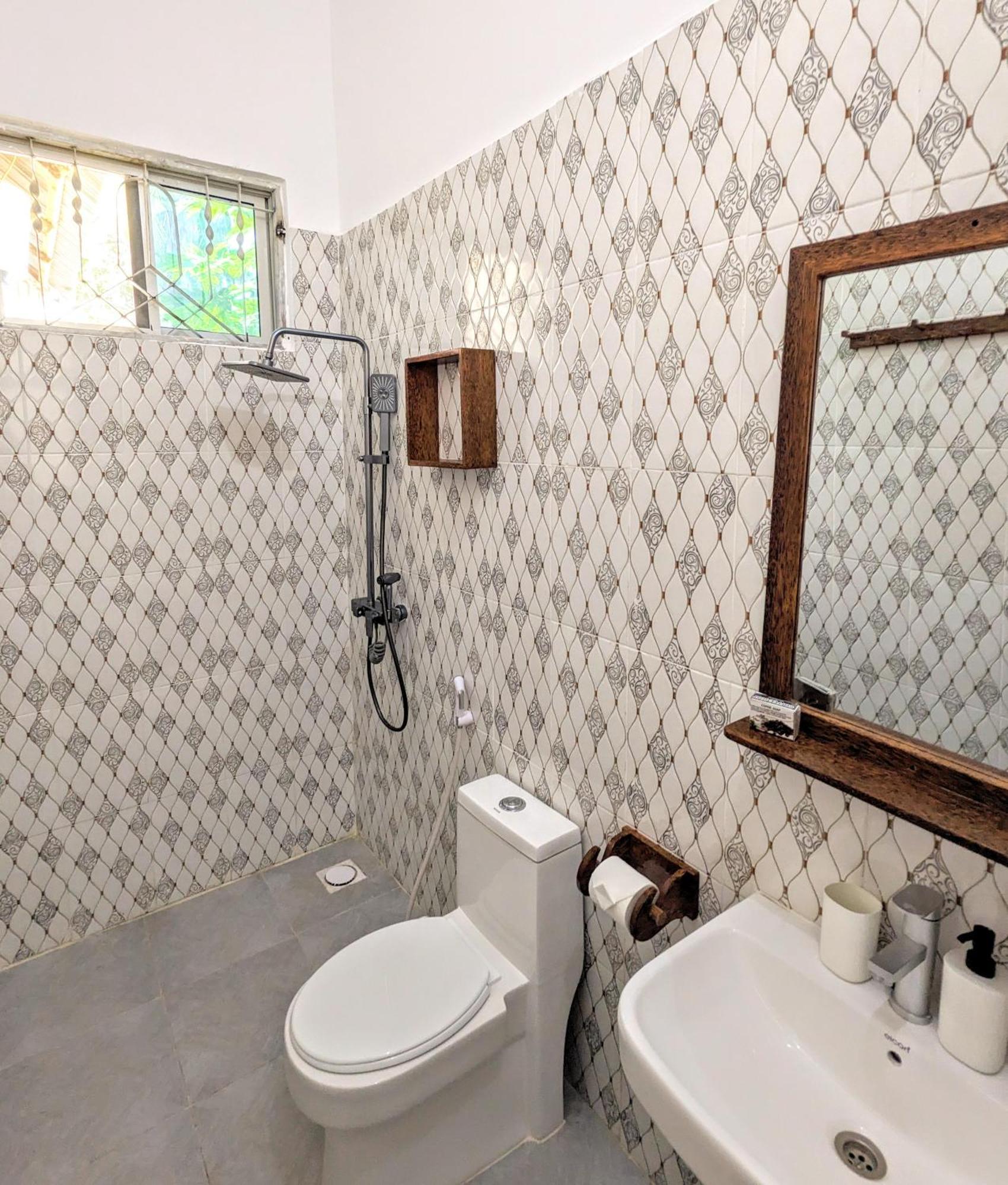 Mkadi Beach House Otel Nungwi Dış mekan fotoğraf